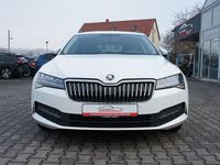Gebraucht Skoda Superb Ambition 150 PS (110 kW) 2020 Weiß Kombi