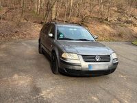 Gebraucht VW Passat 130 PS (95 kW) 2003 Grau Limousine