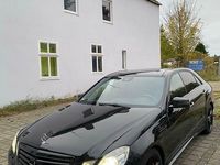 Gebraucht Mercedes E500 555 PS (408 kW) 2012 Schwarz Limousine
