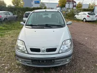 Gebraucht Renault Scenic E-Tech 107 PS (78 kW) 2002 Grün Kombi