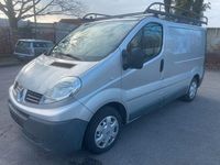 Gebraucht Renault Trafic 90 PS (66 kW) 2009 Silber Van / Kleinbus