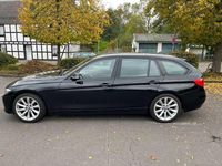 Gebraucht BMW 318 143 PS (105 kW) 2012 Schwarz Kombi