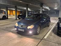 Gebraucht Mercedes C180 129 PS (94 kW) 2001 Blau Coupé