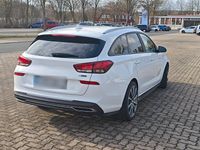 Gebraucht Hyundai i30 120 PS (88 kW) 2022 Weiß Kombi
