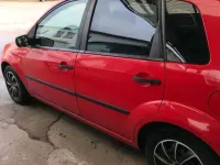 Gebraucht Ford Fiesta 80 PS (58 kW) 2004 Rot Kleinwagen