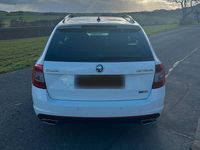 Gebraucht Skoda Octavia RS 220 PS (161 kW) 2016 Weiß Kleinwagen