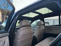 Gebraucht BMW 520 M Sport 190 PS (139 kW) 2015 Carbonschwarz metallic Kombi
