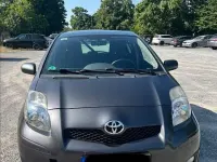 Gebraucht Toyota Yaris Edition 82 PS (60 kW) 2011 Grau Kleinwagen