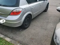Używany Opel Astra 105 KM (77 kW) 2007 Srebrny Sedan/Limuzyna
