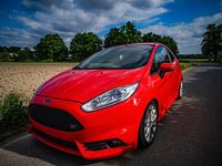 Gebraucht Ford Fiesta ST 182 PS (133 kW) 2016 Rot Kleinwagen