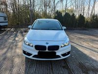 Gebraucht BMW 216 Basis 115 PS (84 kW) 2015 Weiß Kombi