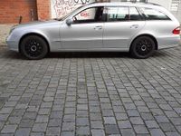 Gebraucht Mercedes E240 Elegance 177 PS (130 kW) 2004 Silber Kombi
