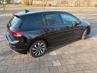 Gebraucht VW Golf VIII Active 150 PS (110 kW) 2023 Schwarz Kleinwagen