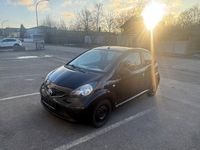 Gebraucht Toyota Aygo 68 PS (50 kW) 2006 Schwarz Kleinwagen