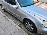 Gebraucht Mercedes C180 143 PS (105 kW) 2002 Silber Kombi