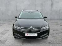 Gebraucht Skoda Superb Style 150 PS (110 kW) 2023 Blackmagic perleffekt Kombi