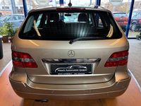 Gebraucht Mercedes B170 116 PS (85 kW) 2008 Gold Van / Kleinbus