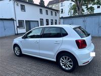 Gebraucht VW Polo Allstar 90 PS (66 kW) 2015 Weiß Limousine