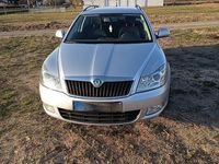 Gebraucht Skoda Octavia Ambition 122 PS (89 kW) 2012 Silber Kombi
