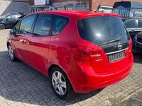 Gebraucht Opel Meriva Design Edition 120 PS (88 kW) 2012 Rot Van / Kleinbus