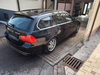 Gebraucht BMW 320 Exclusive 184 PS (135 kW) 2010 Schwarz Kombi