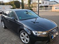 Gebraucht Audi A3 Attraction 150 PS (110 kW) 2013 Schwarz Kombi