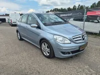 Gebraucht Mercedes E200 193 PS (141 kW) 2006 Blau Limousine