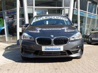 Gebraucht BMW 220 192 PS (141 kW) 2018 Mineralgraumetallic Van / Kleinbus