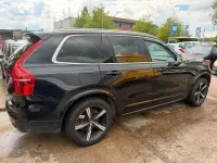 Second-hand Volvo XC90 R-Design 235 CP (172 kW) 2018 Negru SUV