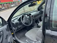 Gebraucht Opel Corsa 58 PS (42 kW) 2001 Schwarz Kleinwagen