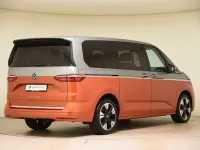 Gebraucht VW Multivan Style 150 PS (110 kW) 2025 Orange Van / Kleinbus