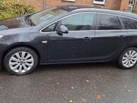 Gebraucht Opel Astra Exklusiv 131 PS (96 kW) 2014 Schwarz Kombi