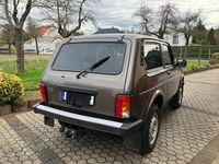 Gebraucht Lada niva 83 PS (61 kW) 2021 Braun SUV