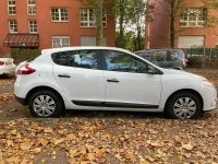 Gebraucht Renault Mégane III Authentique 101 PS (74 kW) 2011 Limousine