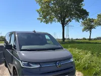 Gebraucht VW Multivan Style 150 PS (110 kW) 2023 Grau Van / Kleinbus