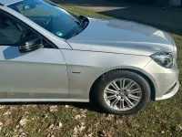 Gebraucht Mercedes E220 170 PS (125 kW) 2015 Silber Limousine