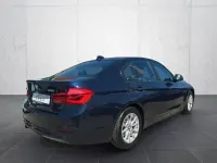 Gebraucht BMW 318 Advantage 136 PS (100 kW) 2016 Blau Limousine