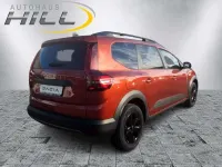 Gebraucht Dacia Jogger Extreme 110 PS (80 kW) 2025 Terracottabraun metallic Van / Kleinbus