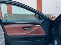 Gebraucht BMW 525 150 PS (110 kW) 2011 Schwarz Limousine