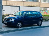 Gebraucht VW Polo 64 PS (47 kW) 2003 Blau Kleinwagen