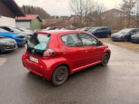 Gebraucht Toyota Aygo 68 PS (50 kW) 2011 Rot Kleinwagen