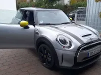 Gebraucht Mini Cooper SE 135 kW (184 PS) 2023 Silber Kleinwagen
