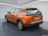 Gebraucht Peugeot e-2008 Active 100 kW (136 PS) 2022 Lackierung orange fusion/typ a SUV