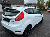Gebraucht Ford Fiesta Titanium 97 PS (71 kW) 2012 Weiß Kleinwagen