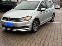 Gebraucht VW Touran Trendline 116 PS (85 kW) 2016 Silber Van / Kleinbus