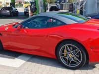 Second-hand Ferrari California 560 CP (411 kW) 2017 Roșu Cabrio