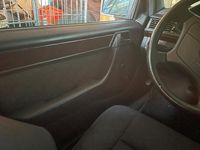 Gebraucht Mercedes 200 136 PS (100 kW) 1995 Blau Kombi