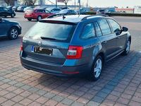 Second-hand Skoda Octavia Ambition 150 CP (110 kW) 2020 Gri Break