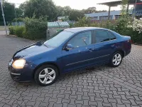 Gebraucht VW Jetta 122 PS (89 kW) 2008 Blau Limousine