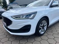 Gebraucht Ford Focus Cool & Connect 120 PS (88 kW) 2022 Weiß Kombi